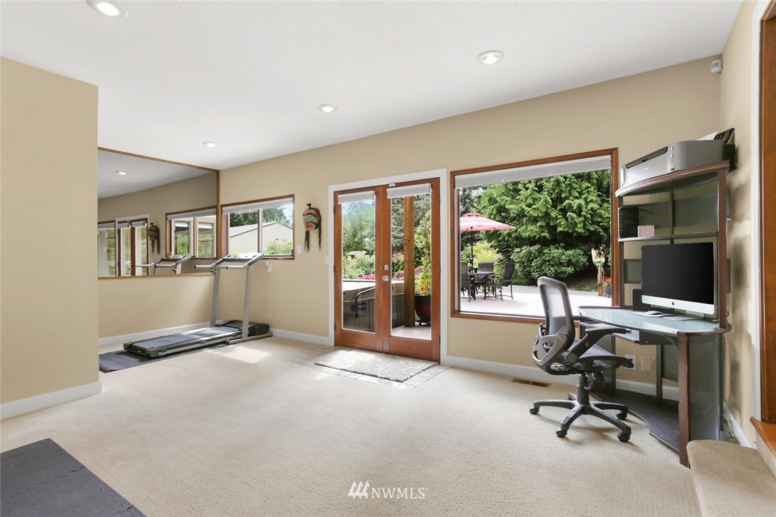 19028 51st Avenue Southeast Bothell, WA 98012 - Photo 10 of 21 Gallery Image 10