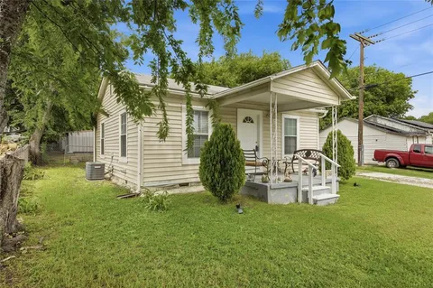 $164,500 | 1308 Meadow Park Drive, White Settlement, TX 76108