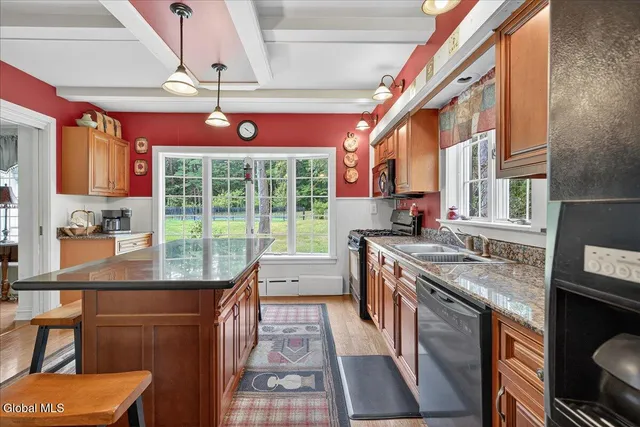 $700,000 | 2626 Troy-Schenectady Road, Niskayuna, NY 12309