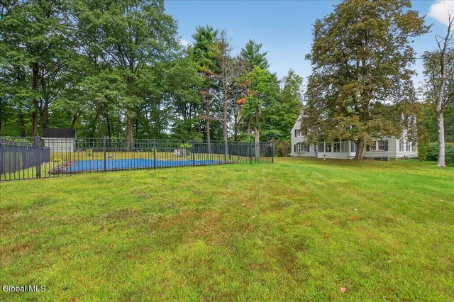 $700,000 | 2626 Troy-Schenectady Road, Niskayuna, NY 12309