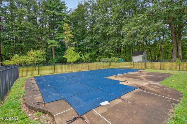 $700,000 | 2626 Troy-Schenectady Road, Niskayuna, NY 12309