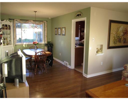2270 Reis Run Road Franklin Park, PA 15237 - Photo 5 of 9 Dining Room.