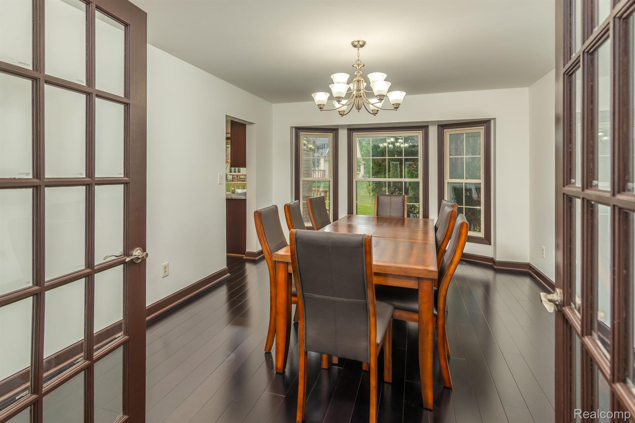 4550 Strandwyck Road West Bloomfield, MI 48322 - Photo 7 of 37