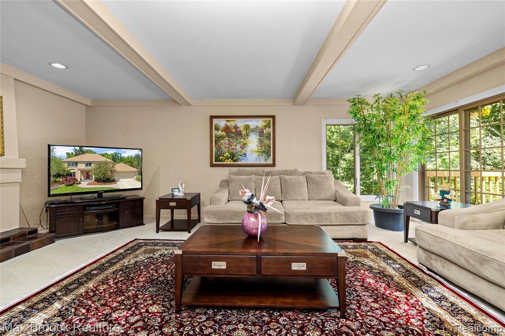 31223 Country Ridge Circle Farmington Hills, MI 48331 - Photo 24 of 62