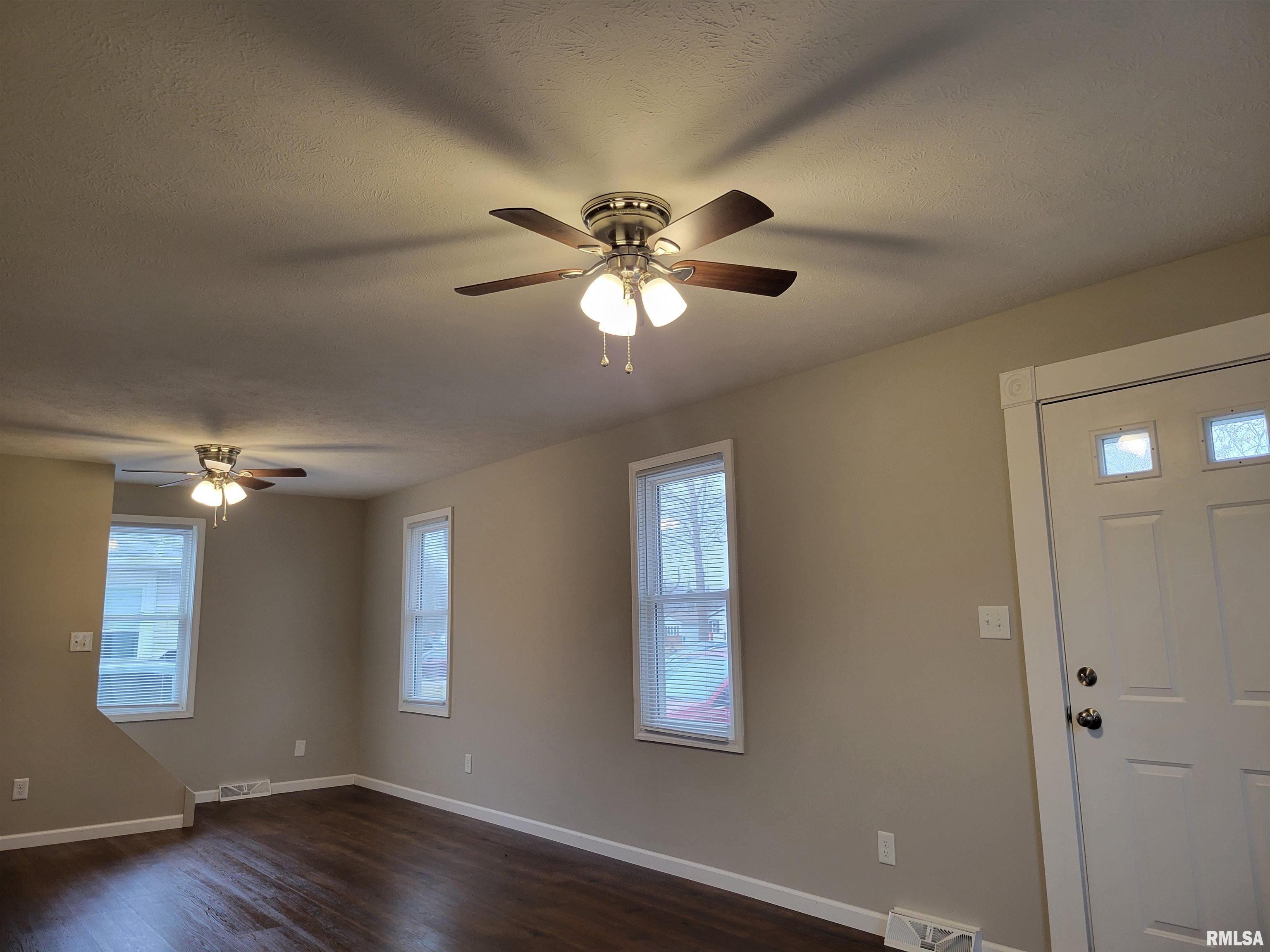 3341 Rita Avenue Springfield, IL 62703 - Photo 5 of 24