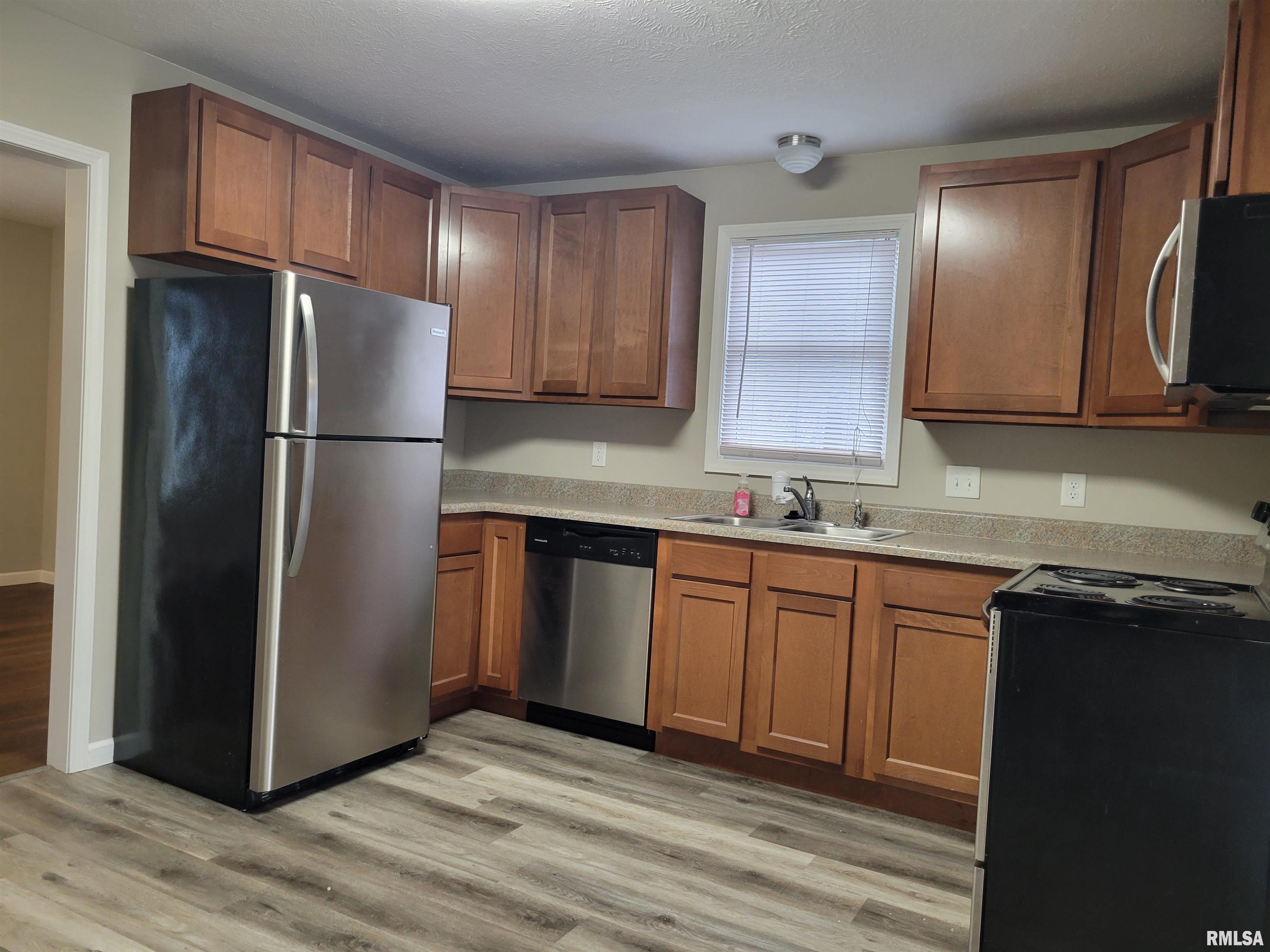 3341 Rita Avenue Springfield, IL 62703 - Photo 8 of 24