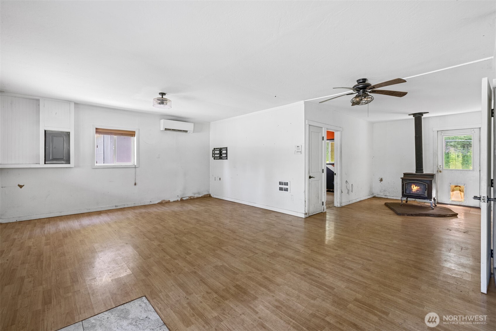 33 Baskins Road Port Angeles, WA 98363 - Photo 2 of 40