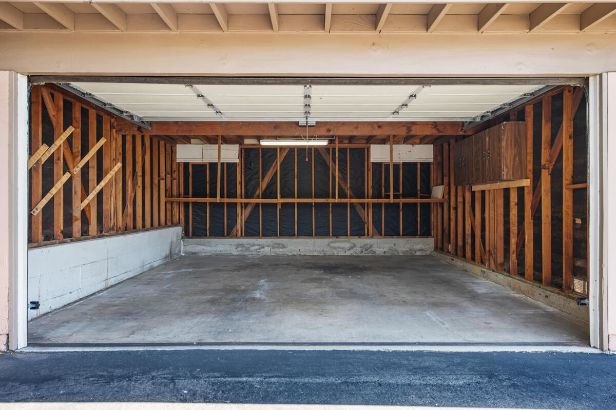555 North La Cumbre Road Santa Barbara, CA 93110 - Photo 15 of 17 garage