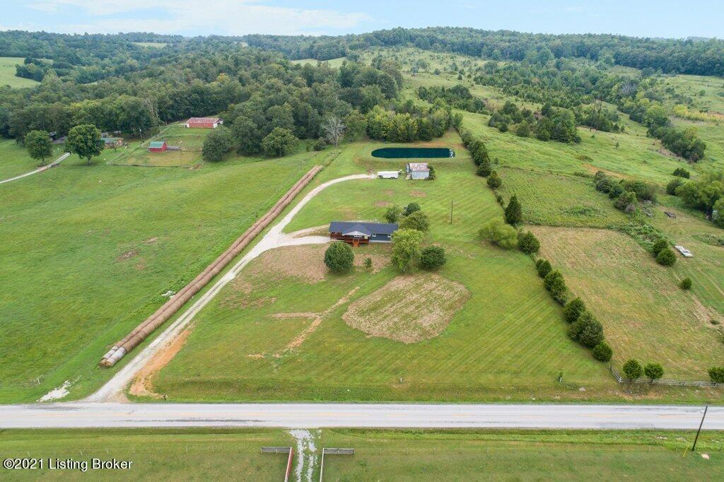 5713 Wax Road Clarkson, KY 42726 - Photo 1 of 41 036-5713-36_m