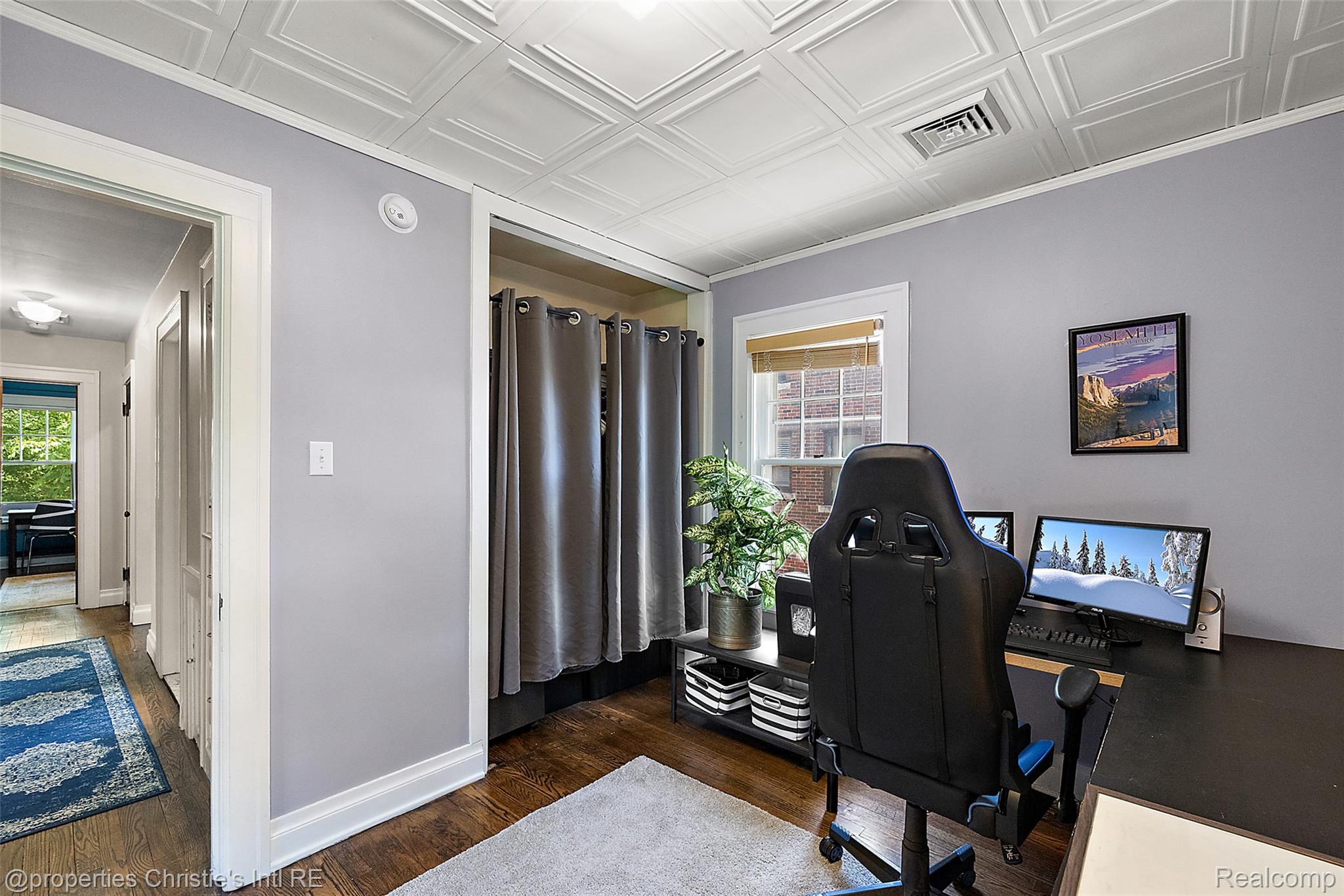 1251 Bishop Road Grosse Pointe, MI 48230 - Photo 32 of 50 46-1251 Bishop -46.jpg