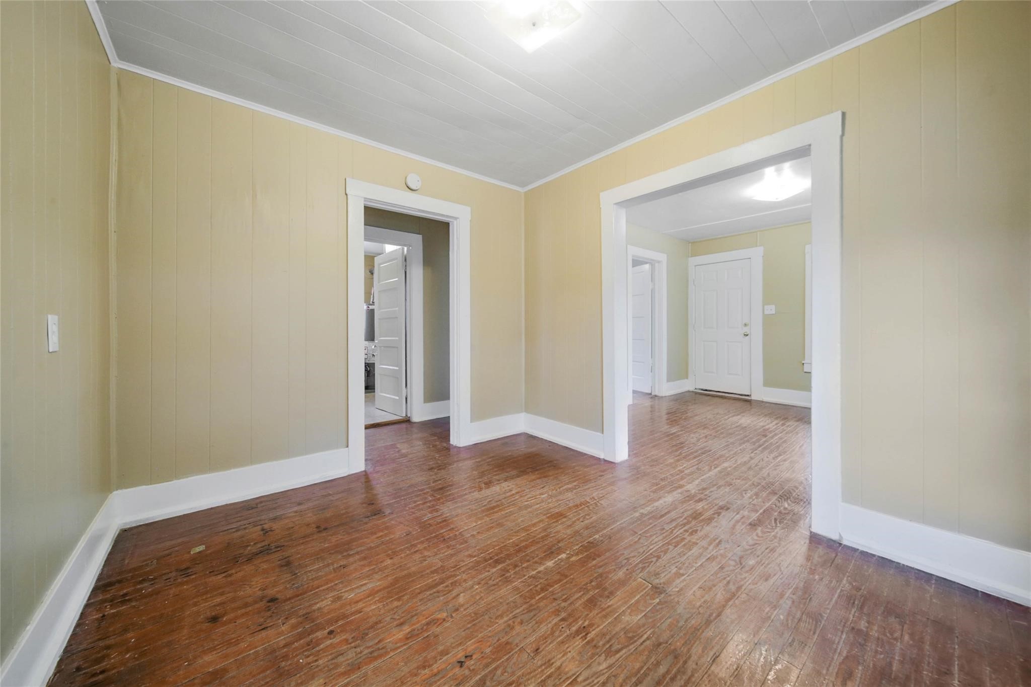 3301 Dennis Street Houston, TX 77004 - Photo 6 of 18 Living Area #2