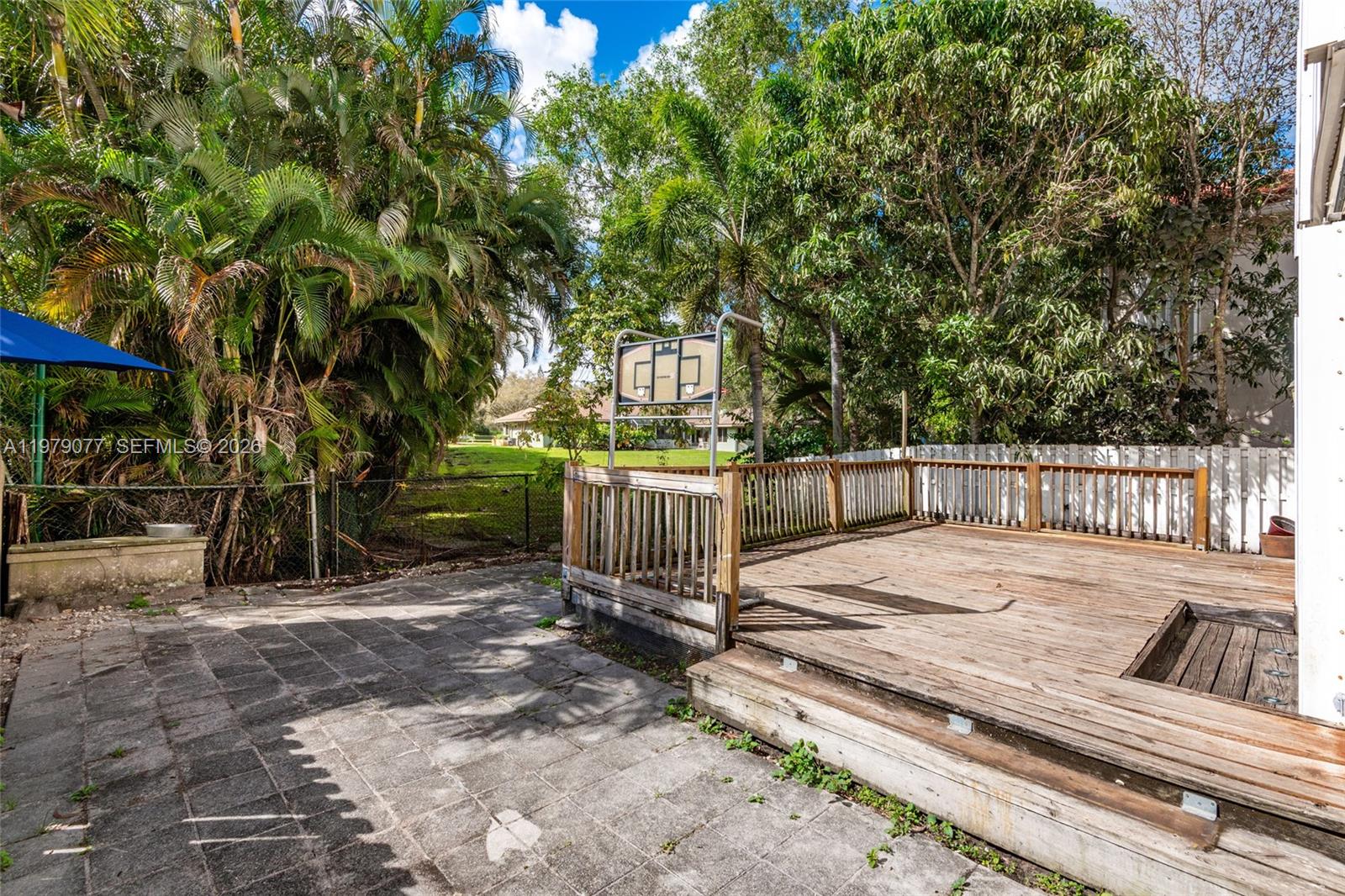 15048 Southwest 51st Street Davie, FL 33331 - Photo 33 of 34