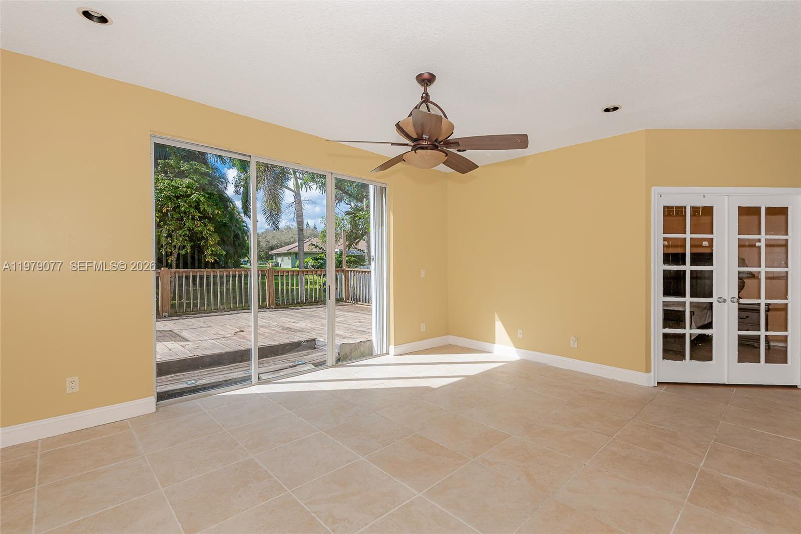 15048 Southwest 51st Street Davie, FL 33331 - Photo 5 of 34