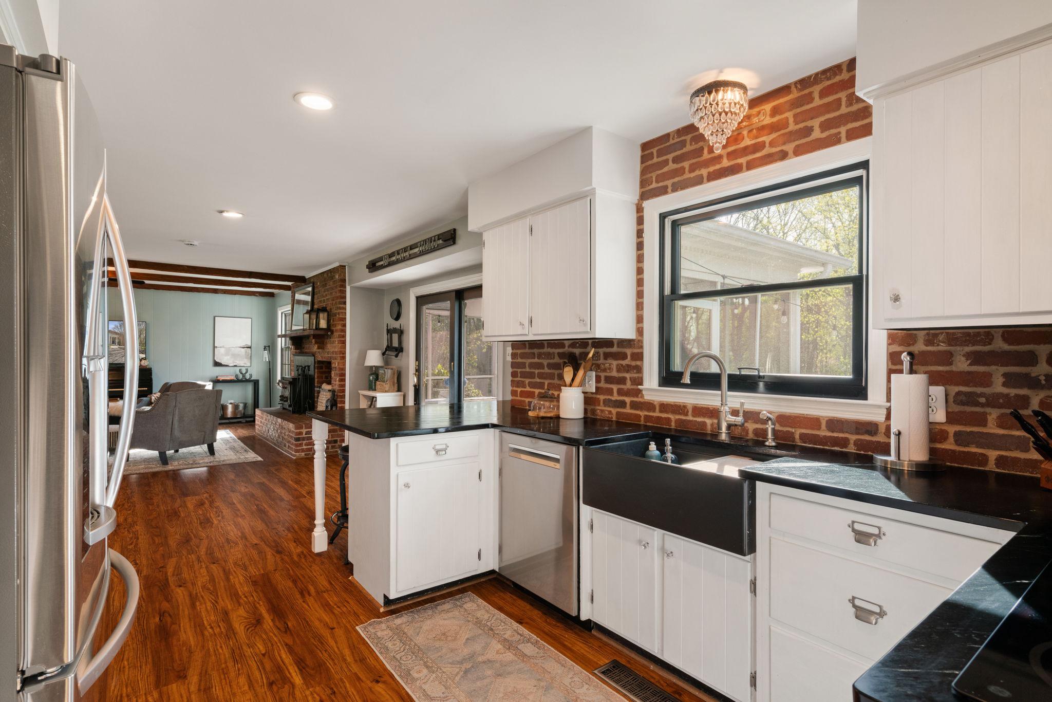 19728 Gleedsville Road Leesburg, VA 20175 - Photo 16 of 61 Kitchen