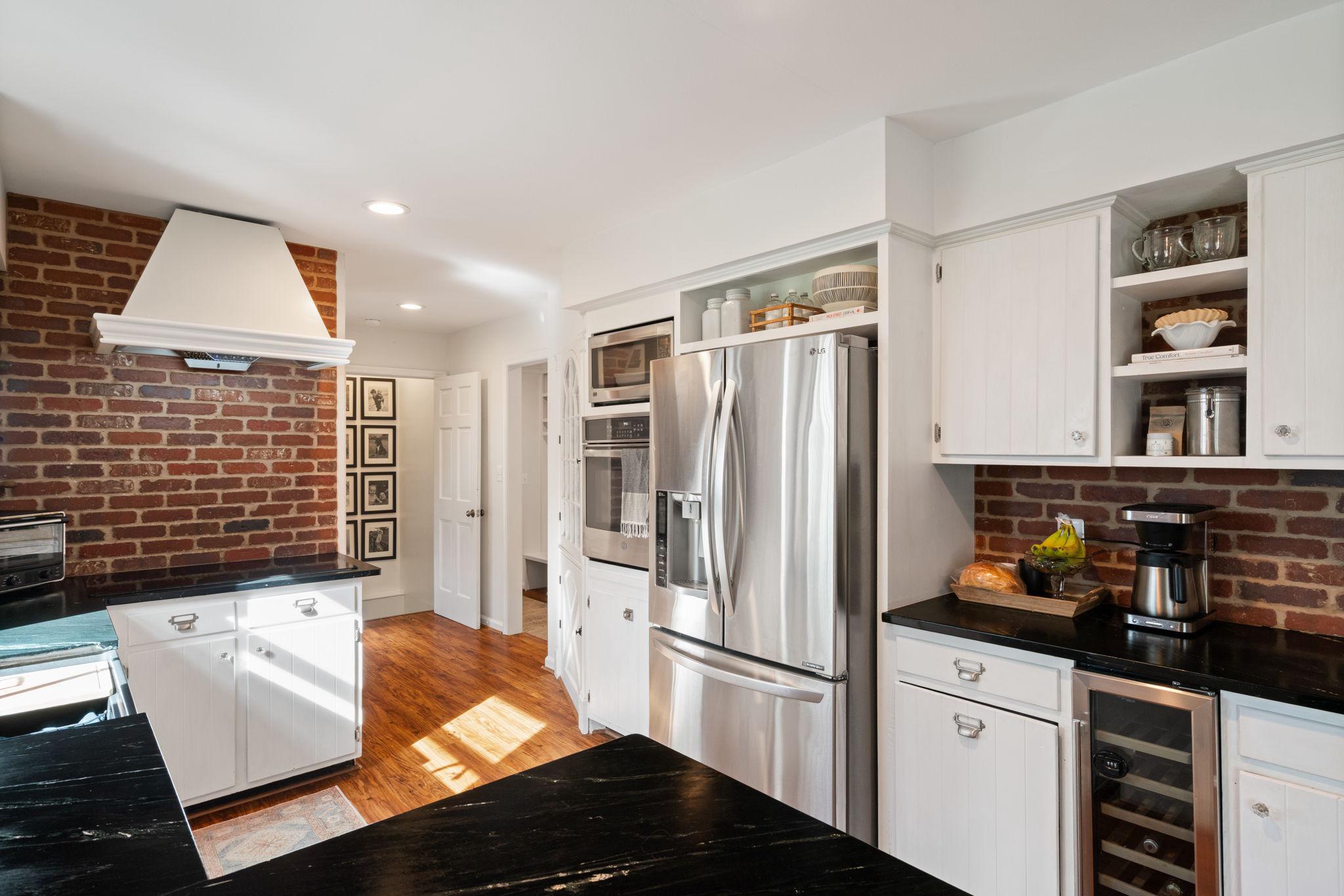 19728 Gleedsville Road Leesburg, VA 20175 - Photo 17 of 61 Kitchen