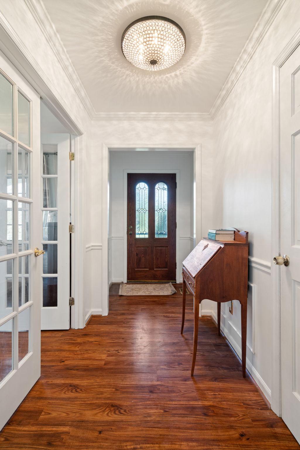 19728 Gleedsville Road Leesburg, VA 20175 - Photo 23 of 61 Front entrance foyer