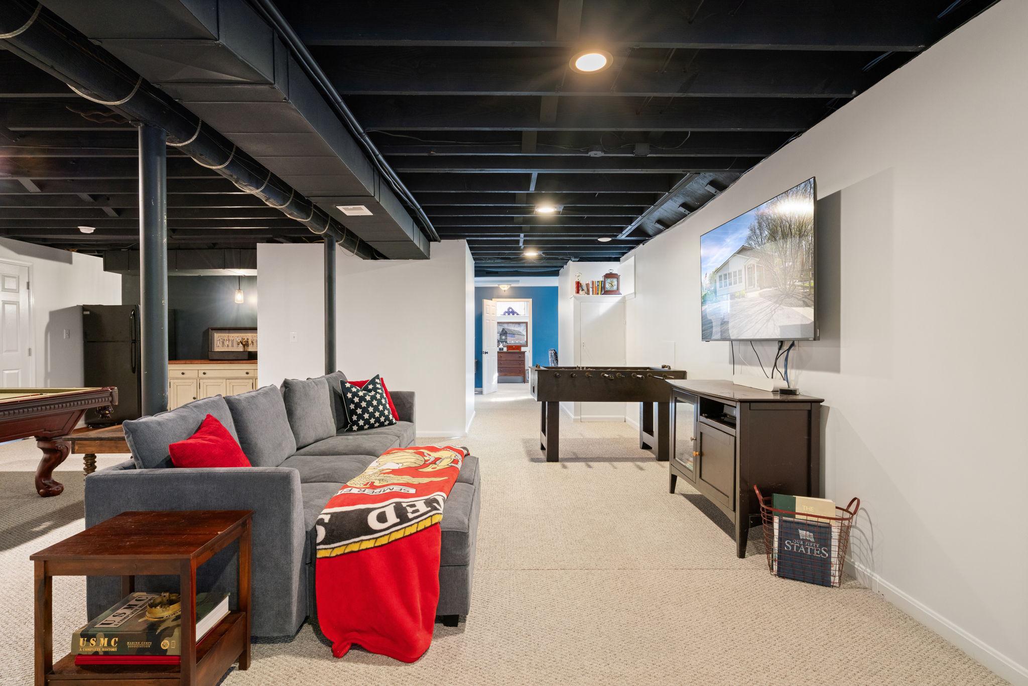 19728 Gleedsville Road Leesburg, VA 20175 - Photo 40 of 61 Rec room