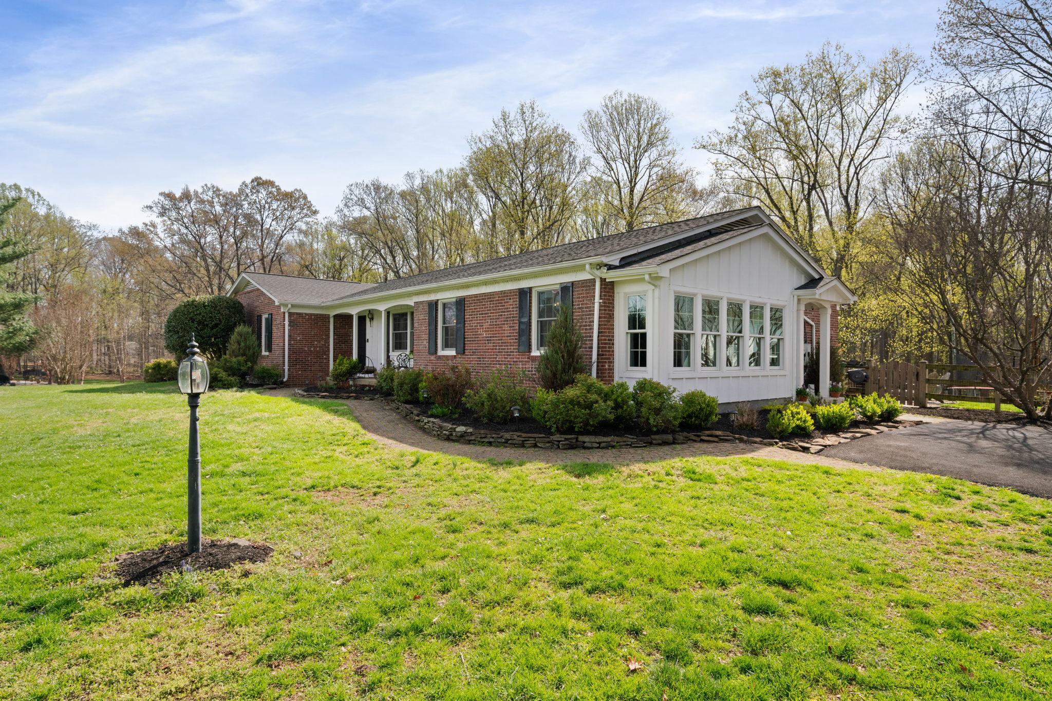 19728 Gleedsville Road Leesburg, VA 20175 - Photo 8 of 61