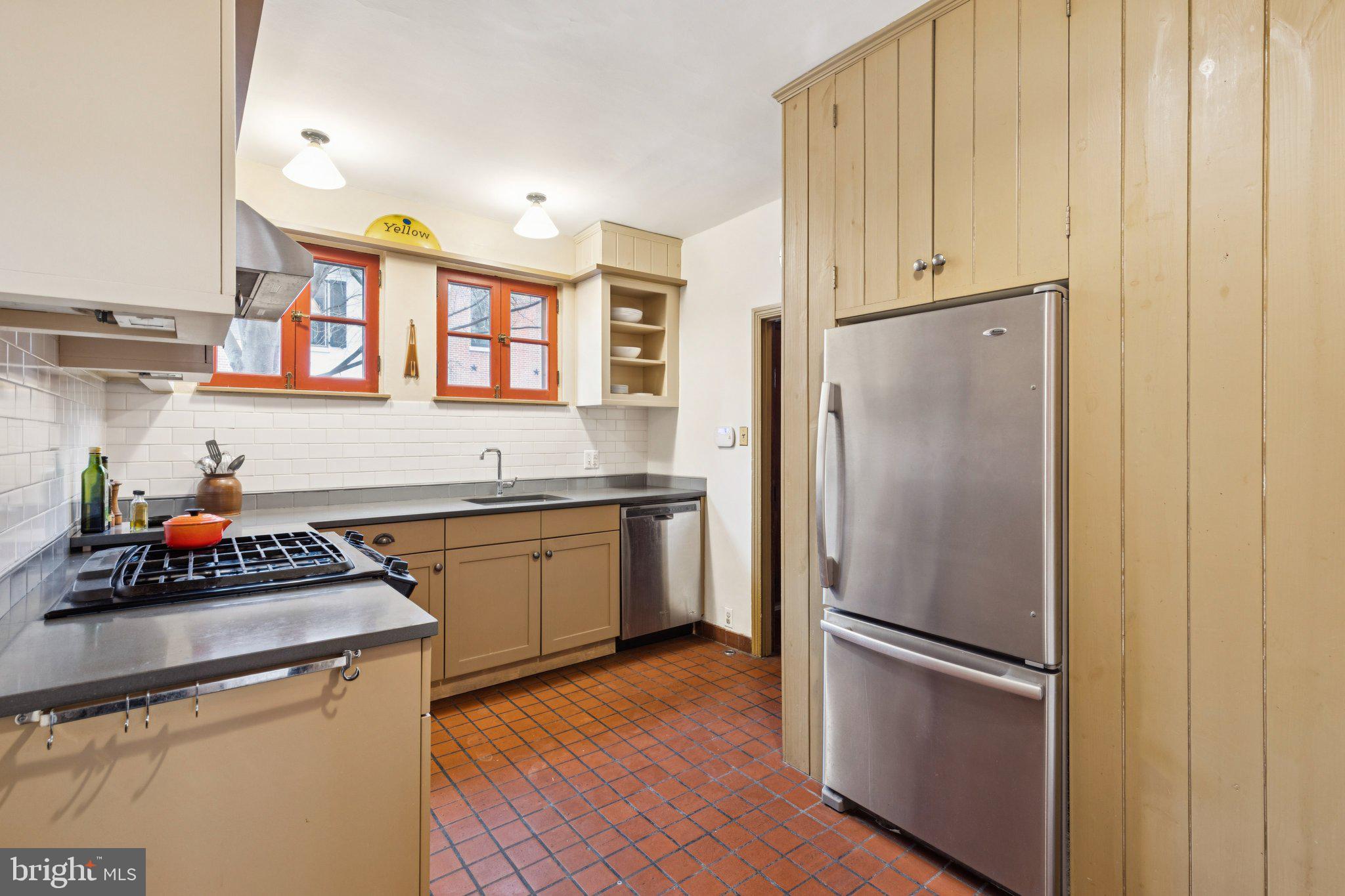 2420 Pine Street Philadelphia, PA 19103 - Photo 11 of 25