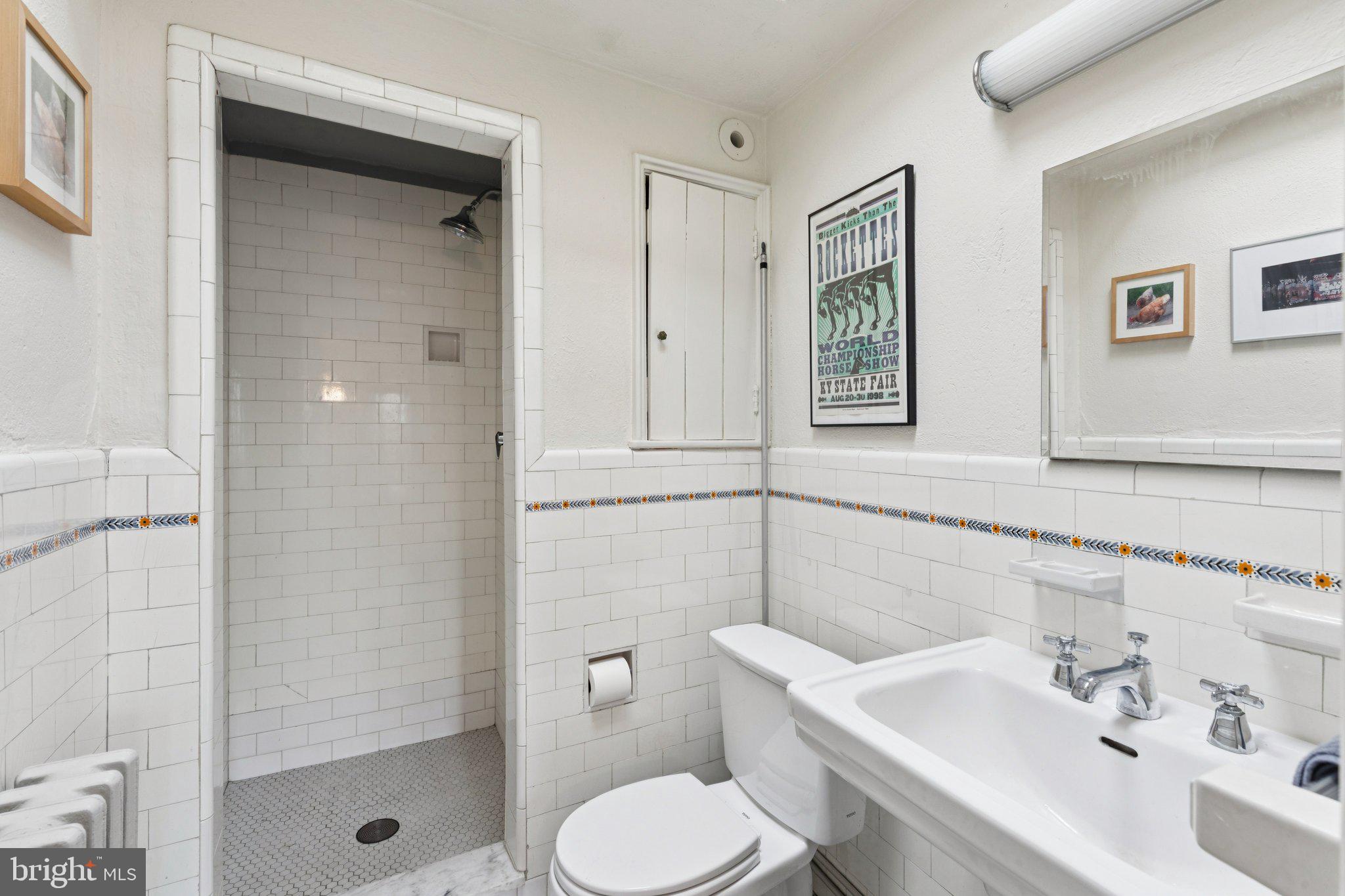 2420 Pine Street Philadelphia, PA 19103 - Photo 25 of 25