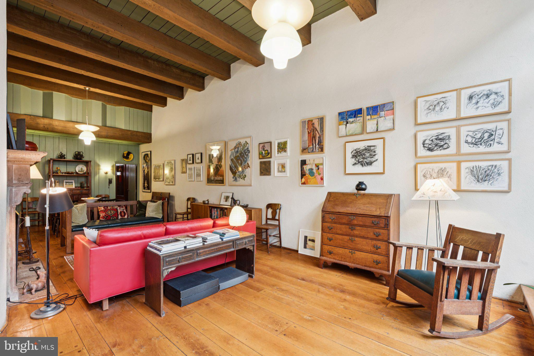 2420 Pine Street Philadelphia, PA 19103 - Photo 7 of 25