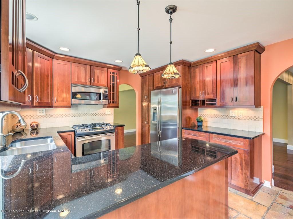 437 Union Hill Road Morganville, NJ 07751 - Photo 14 of 34 012_KITCHEN