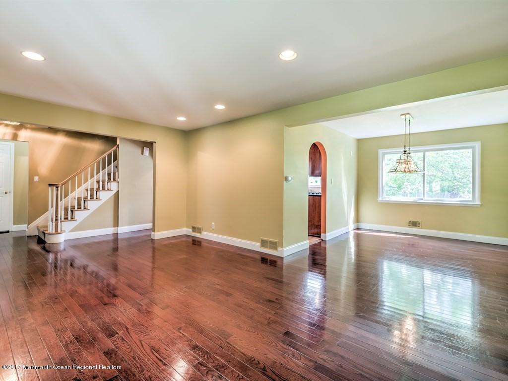 437 Union Hill Road Morganville, NJ 07751 - Photo 6 of 34 005_LIVING ROOM