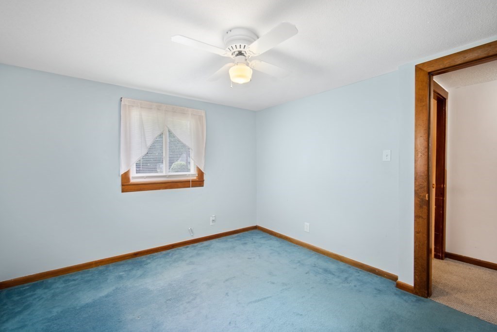 30 Rosedale Avenue Springfield, MA 01128 - Photo 13 of 34