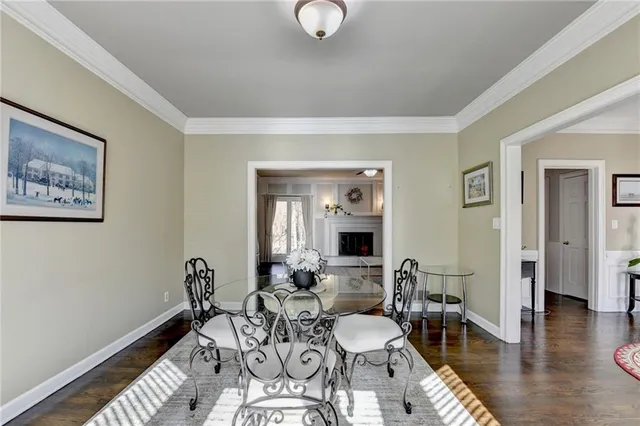 $829,000 | 350 South Satinwood Place, Roswell, GA 30076