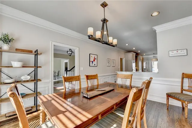 $829,000 | 350 South Satinwood Place, Roswell, GA 30076