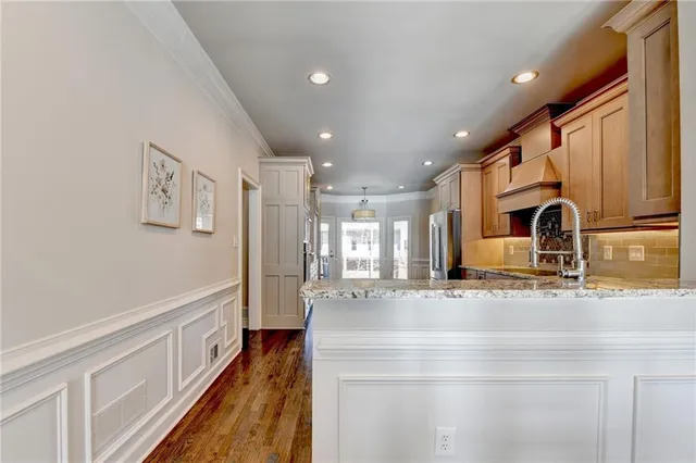 $829,000 | 350 South Satinwood Place, Roswell, GA 30076