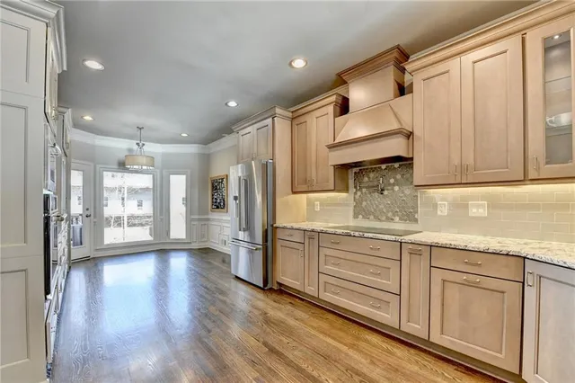 $829,000 | 350 South Satinwood Place, Roswell, GA 30076