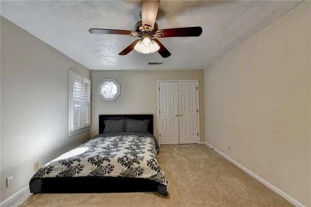 $829,000 | 350 South Satinwood Place, Roswell, GA 30076