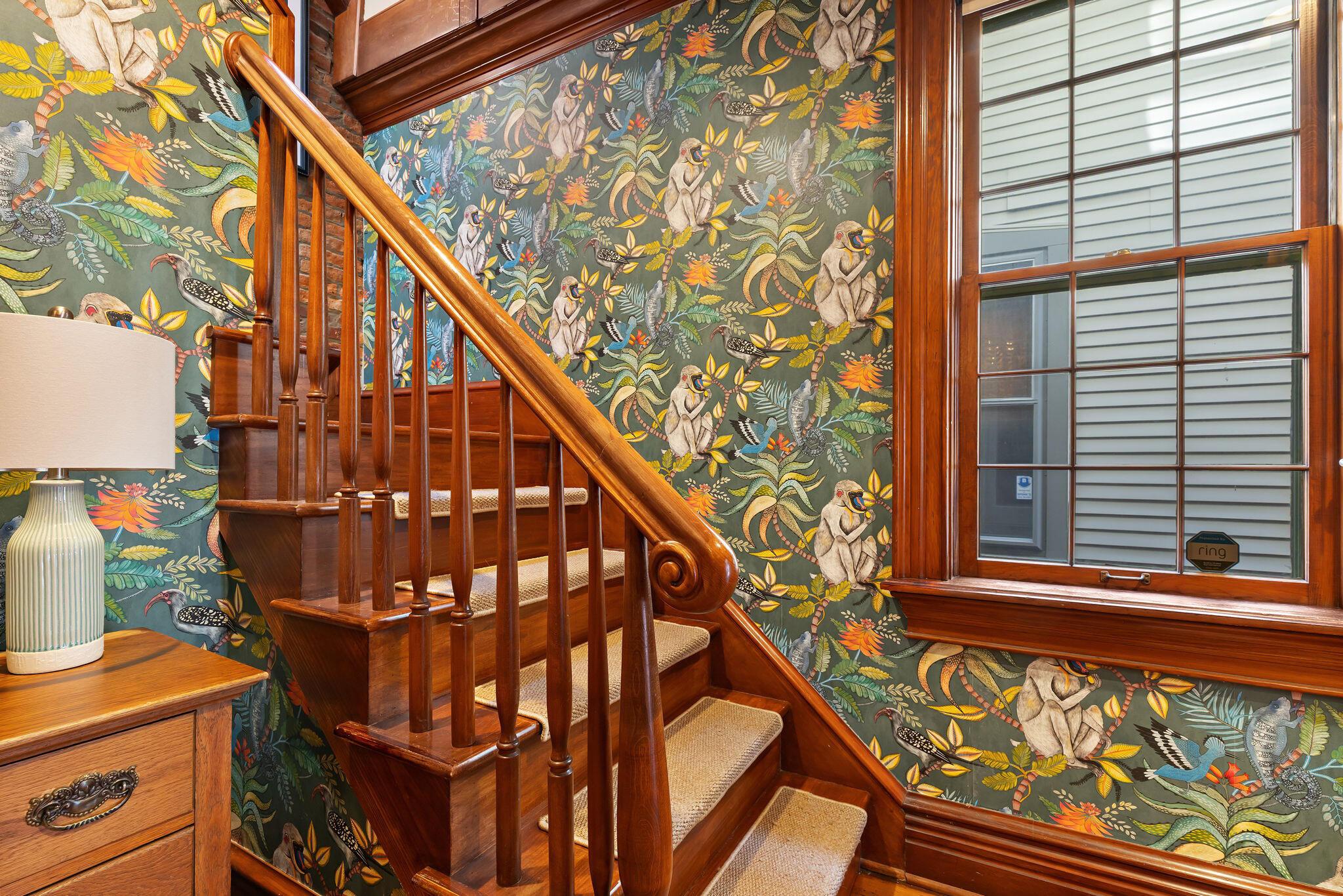 682 Mohawk Street Columbus, OH 43206 - Photo 17 of 49 Staircase