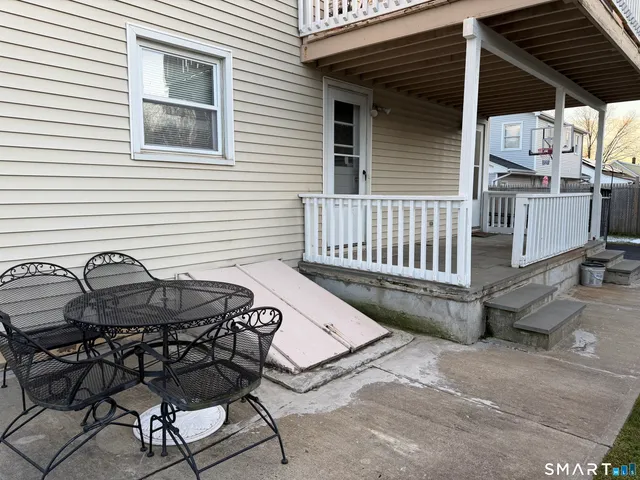 $2,500 | 305 Wiklund Avenue, Stratford, CT 06614