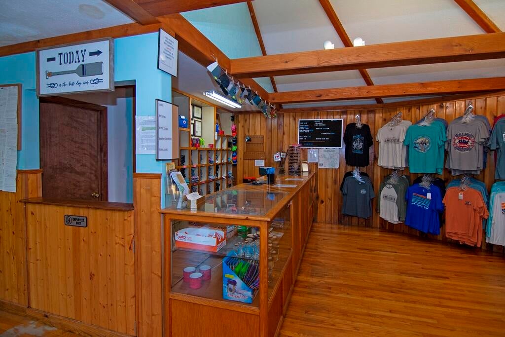 211 Oscar White Road Lansing, WV 25862 - Photo 16 of 101 Gallery Image 16