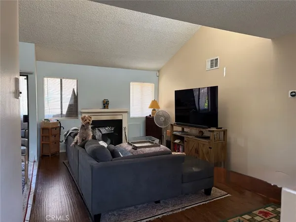 $2,400 | 12629 Ralston Avenue, Unit 110, Sylmar, CA 91342