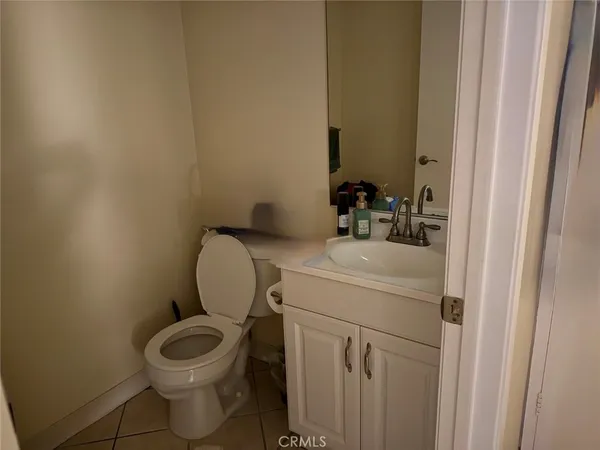 $2,400 | 12629 Ralston Avenue, Unit 110, Sylmar, CA 91342
