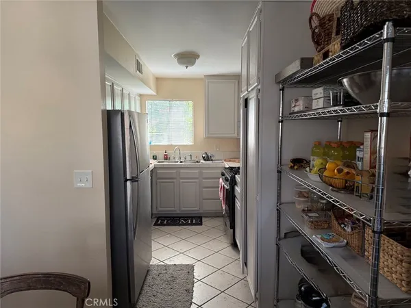 $2,400 | 12629 Ralston Avenue, Unit 110, Sylmar, CA 91342