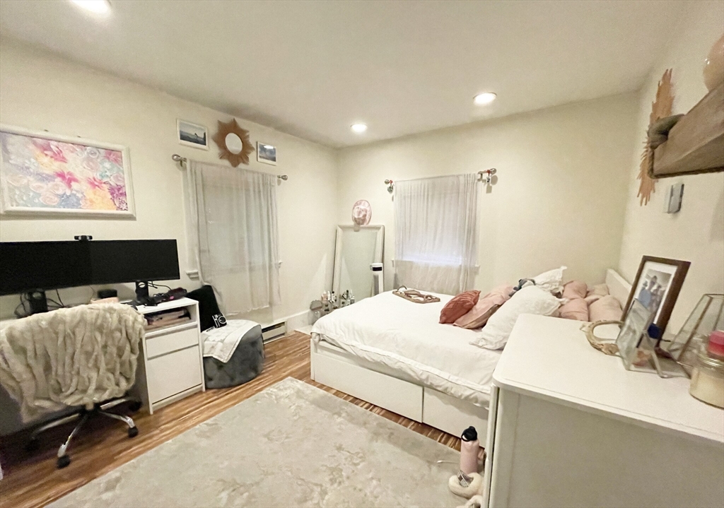 386 East 8th Street, Unit 4 Boston, MA 02127 - Photo 2 of 6