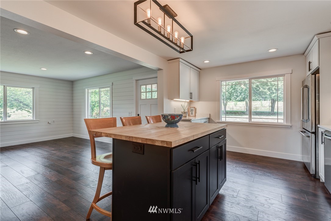 11010 Grandview Road Arlington, WA 98223 - Photo 14 of 40 Gallery Image 14