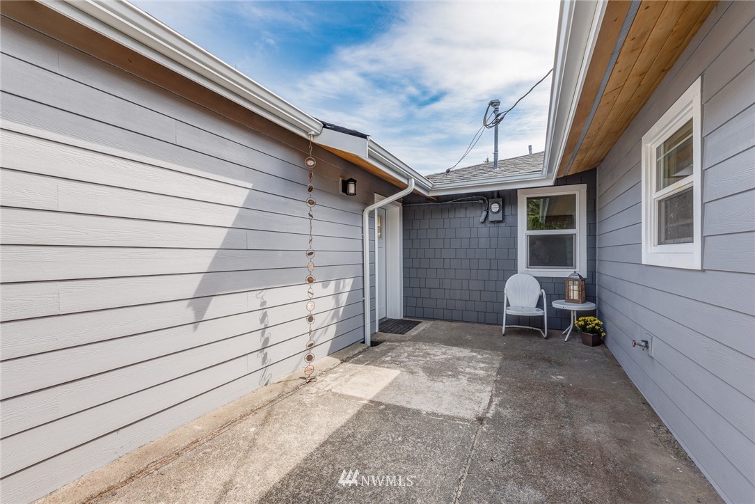 11010 Grandview Road Arlington, WA 98223 - Photo 3 of 40 Gallery Image 3