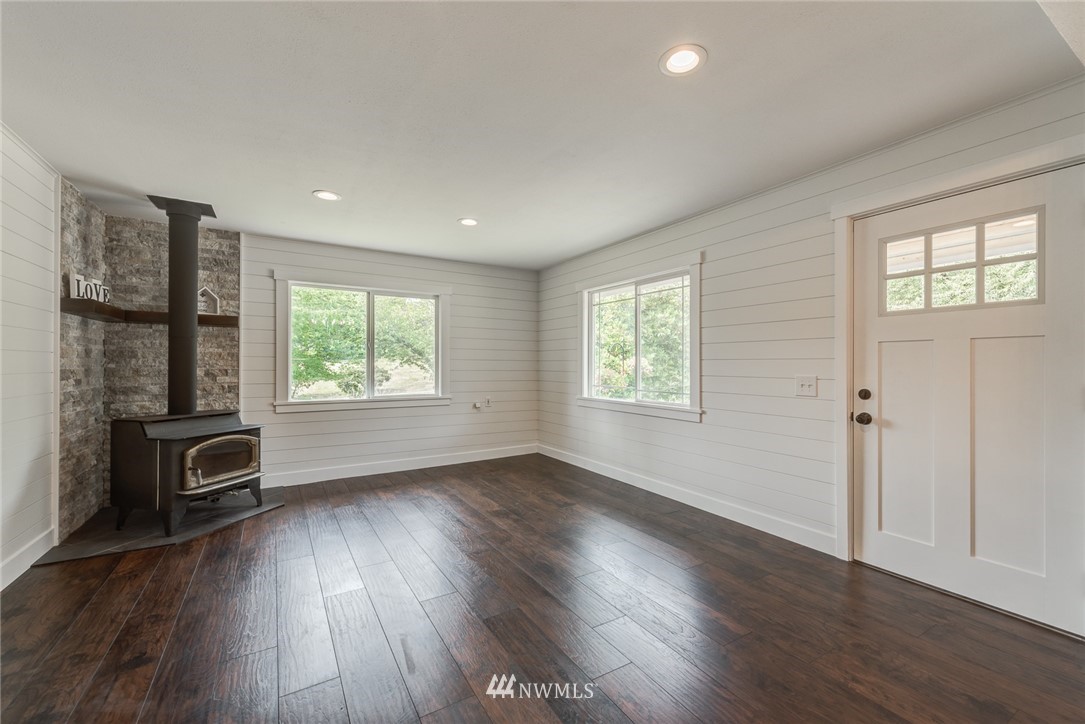11010 Grandview Road Arlington, WA 98223 - Photo 4 of 40 Gallery Image 4