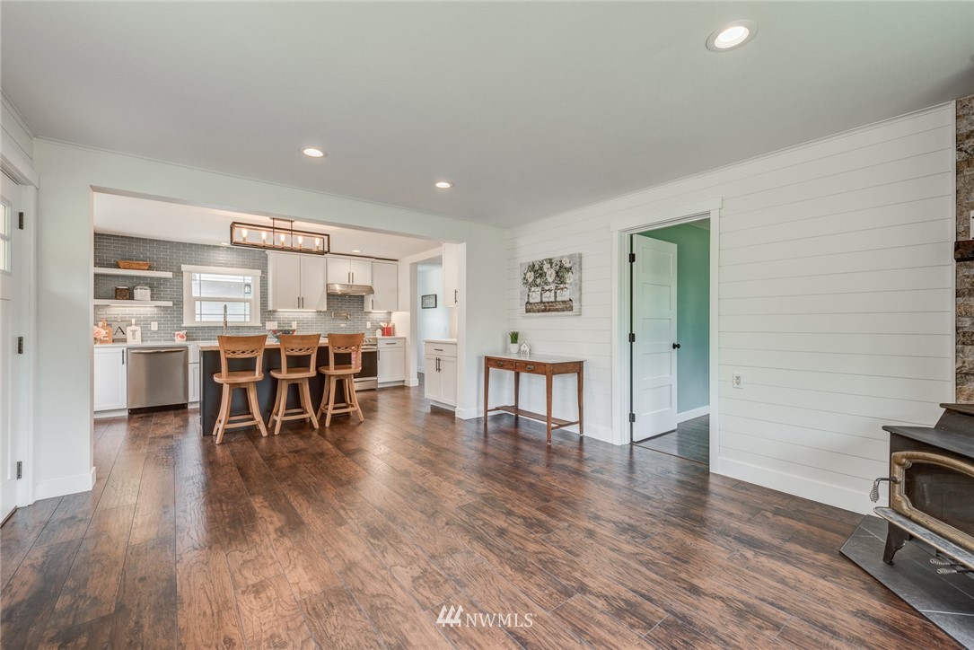 11010 Grandview Road Arlington, WA 98223 - Photo 6 of 40 Gallery Image 6