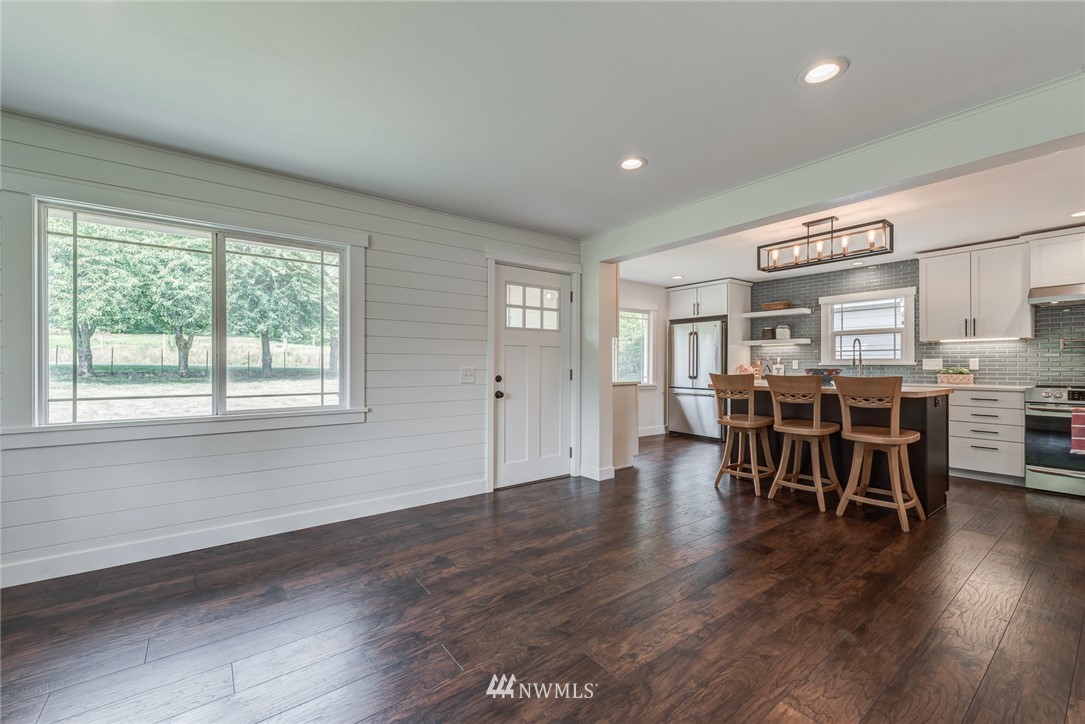 11010 Grandview Road Arlington, WA 98223 - Photo 7 of 40 Gallery Image 7