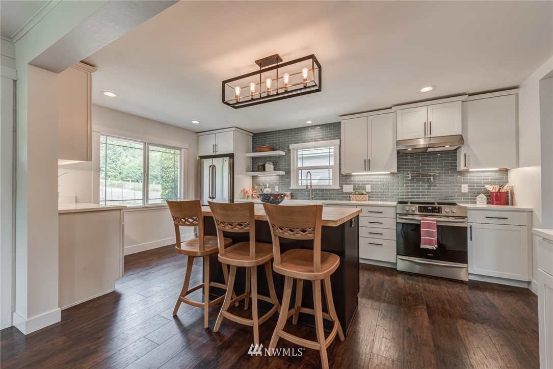 11010 Grandview Road Arlington, WA 98223 - Photo 8 of 40 Gallery Image 8