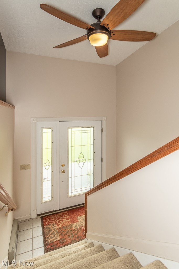 3870 Wood Road, Unit 5 Madison, OH 44057 - Photo 2 of 35 Foyer
