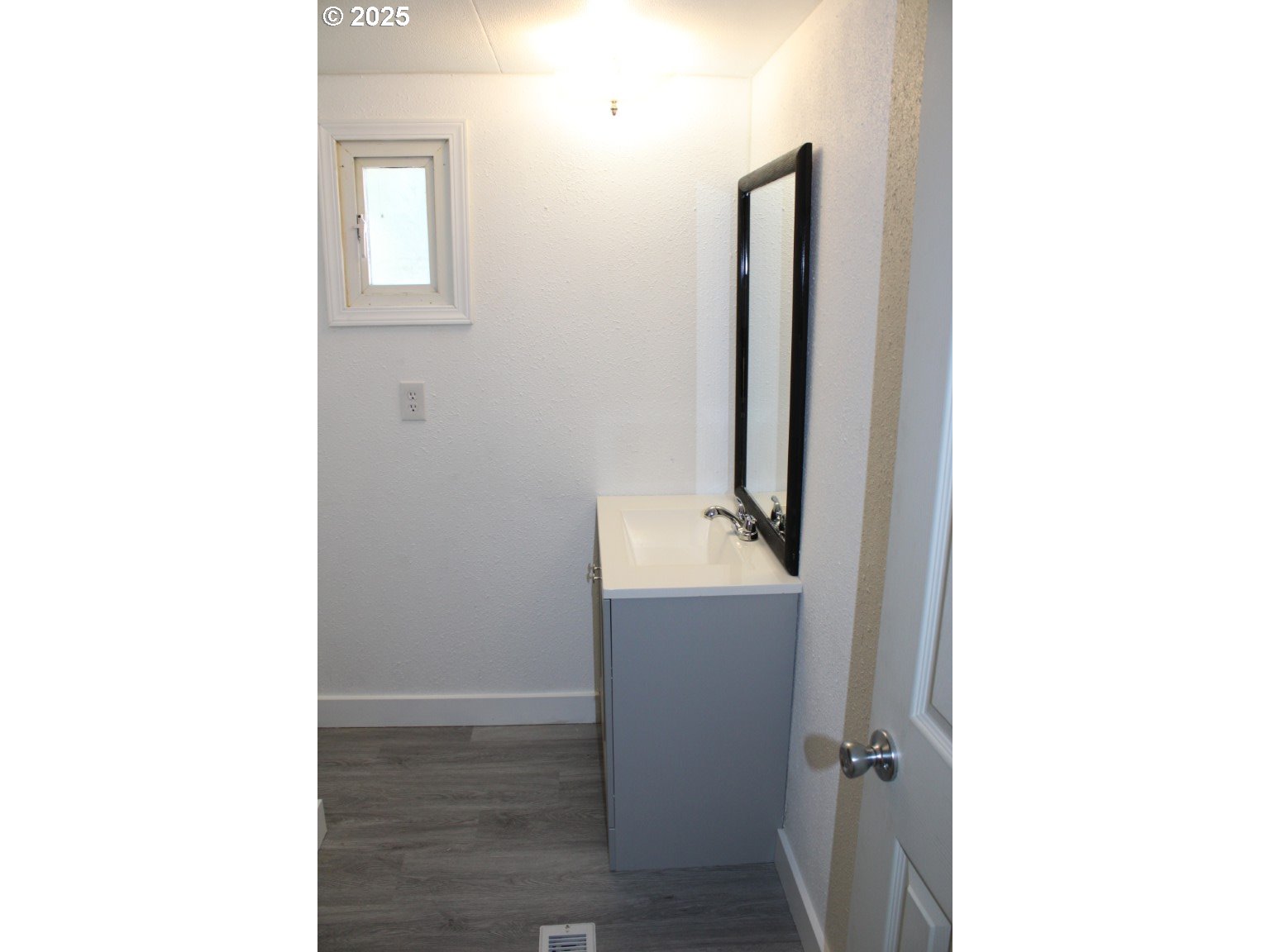 514 Southwest 13th Street Pendleton, OR 97801 - Photo 10 of 18