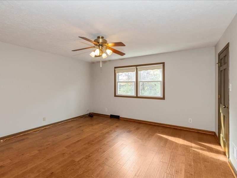 8830 Shagbark Road Indianapolis, IN 46260 - Photo 13 of 23 Gallery Image 13