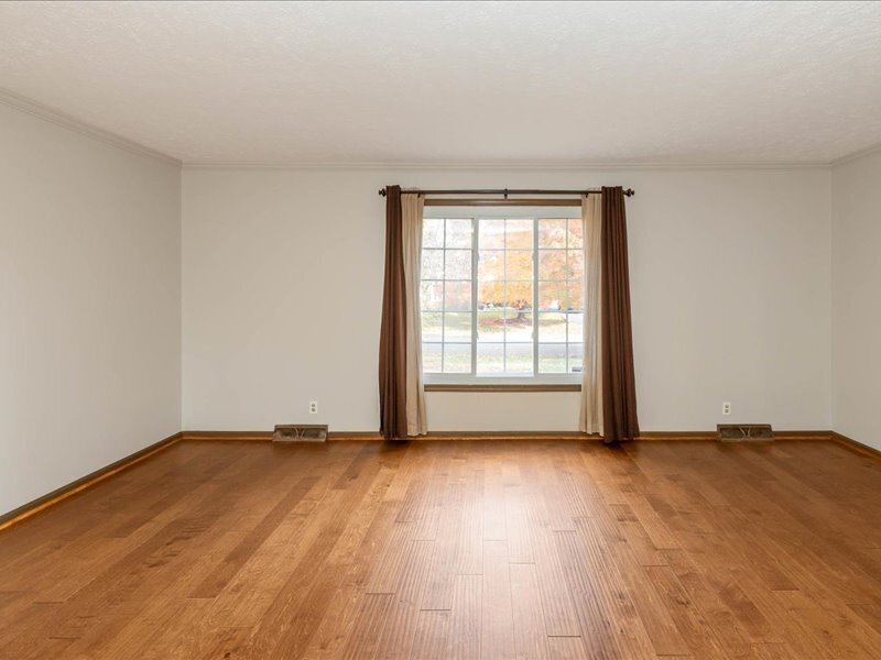 8830 Shagbark Road Indianapolis, IN 46260 - Photo 3 of 23 Gallery Image 3